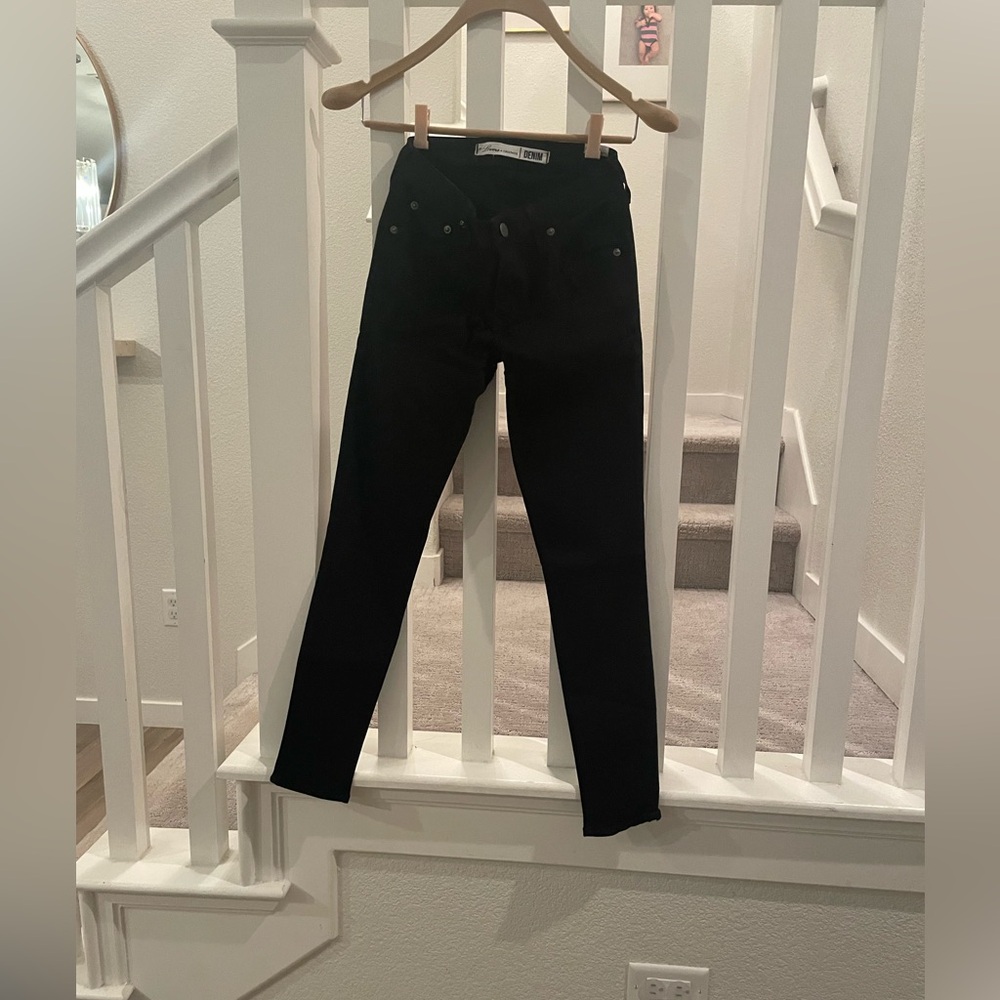 Black skinny jeans